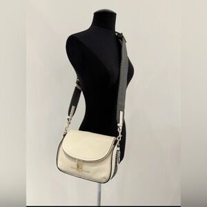 NWT Marc Jacobs groove leather mini messenger - marshmallow